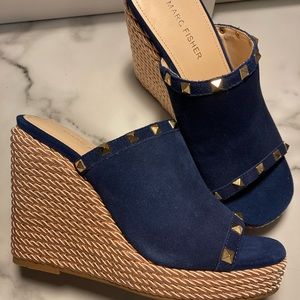 Blue suede Wedge